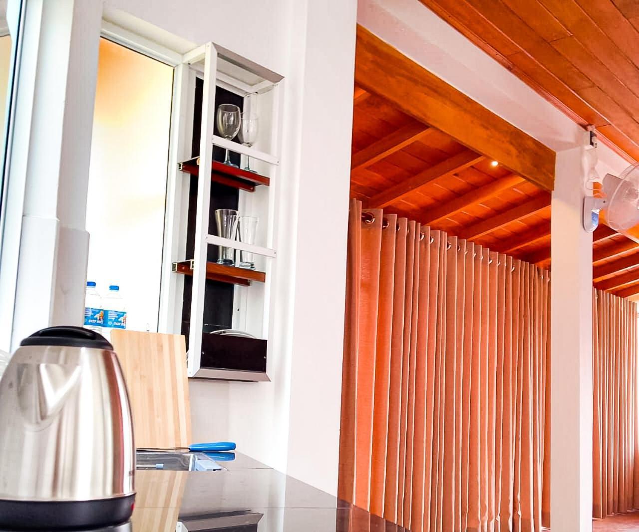 Thusara Guesthouse Mirissa Extérieur photo