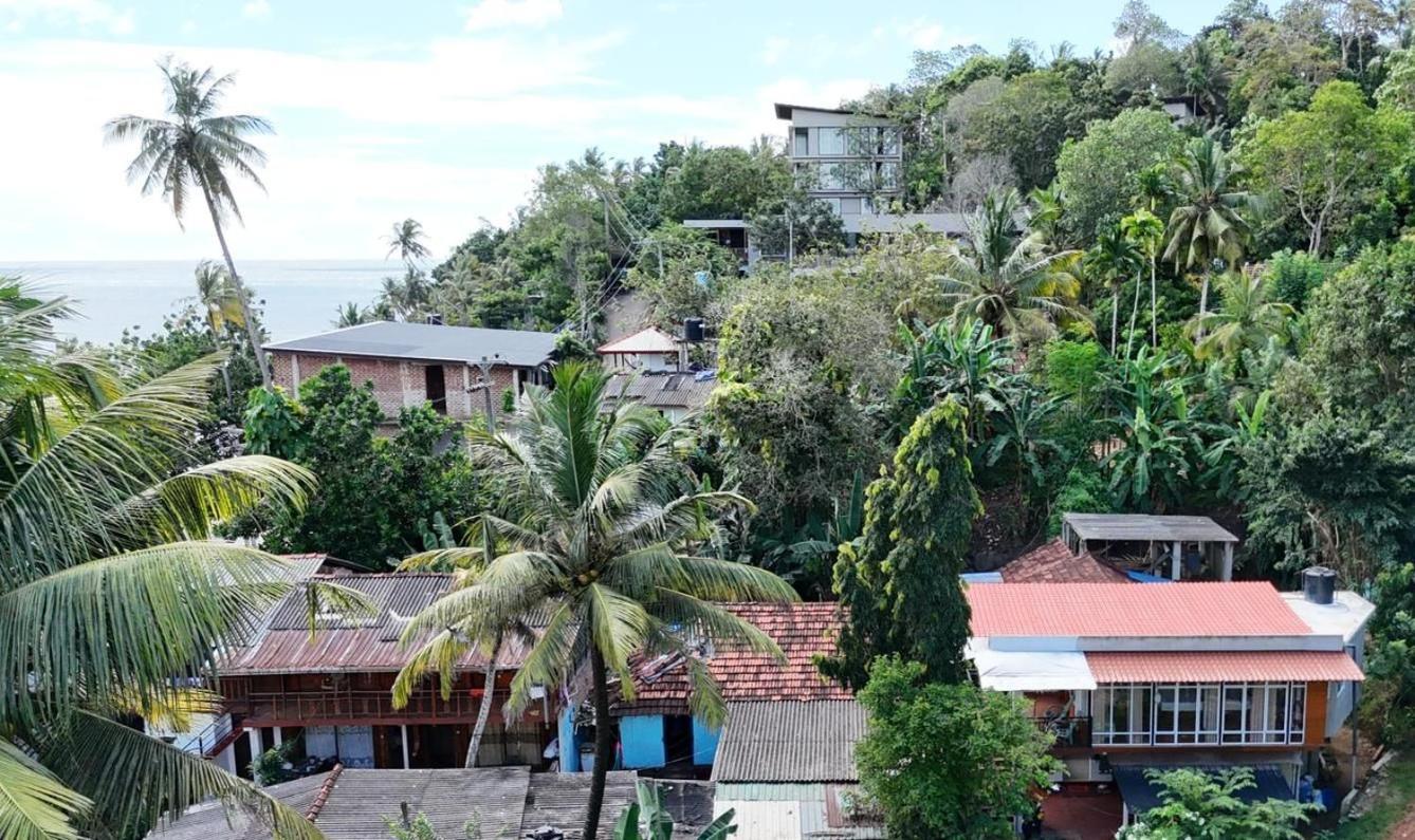 Thusara Guesthouse Mirissa Extérieur photo